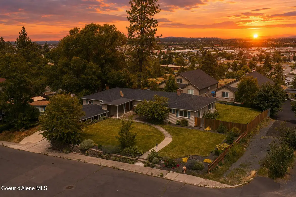 1857 E 8th Ave, Spokane, WA 99202 - #1