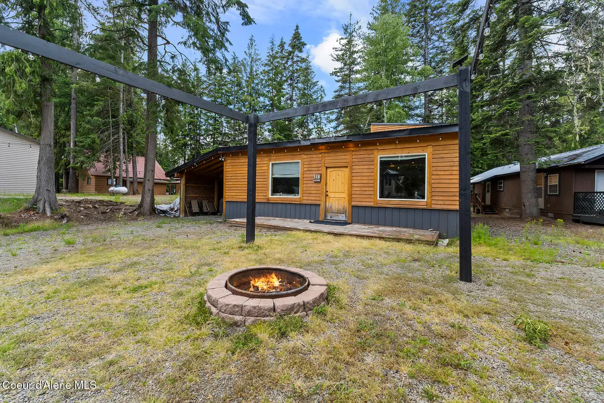 118 Timber LN, Nordman, ID 83848 - #1
