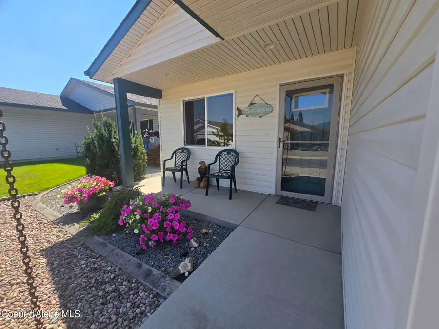8646 W Sawtooth ST, Rathdrum, ID 83858 - #2