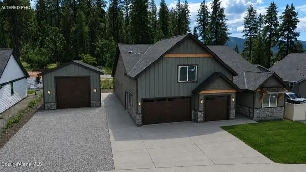 4476 E Savea LN, Post Falls, ID 83854