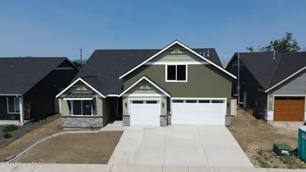 1961 E Mykal CT, Post Falls, ID 83854