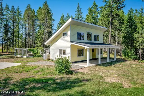 1532 Sunrise Rd, Bonners Ferry, ID 83805