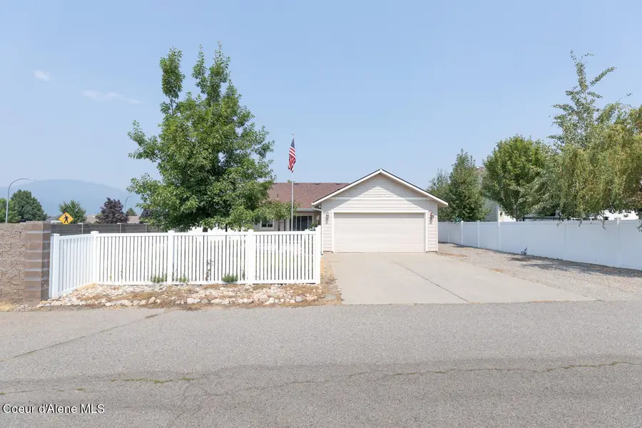 6758 W Majestic AVE, Rathdrum, ID 83858 - #3