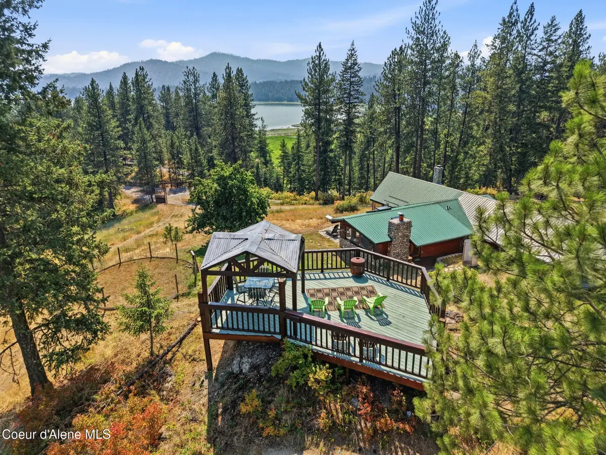 15504 Osprey Ln, Newman Lake, WA 99025 - #1