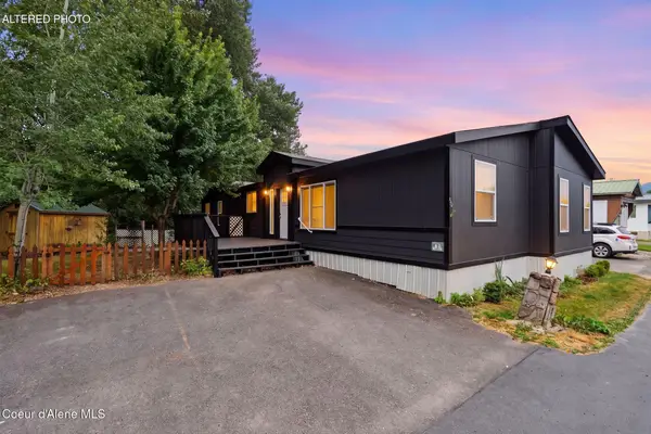 1100 Kootenai Cutoff Rd #50, Ponderay, ID 83852