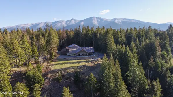 111 Majestic LN, Bonners Ferry, ID 83805
