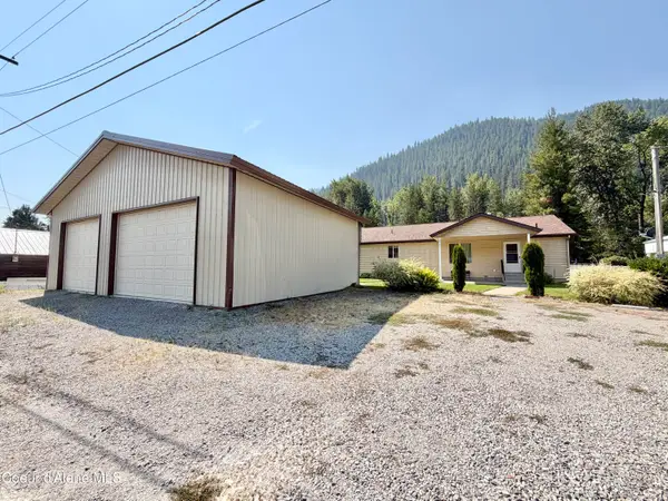 520 W Yellowstone Ave, Osburn, ID 83849