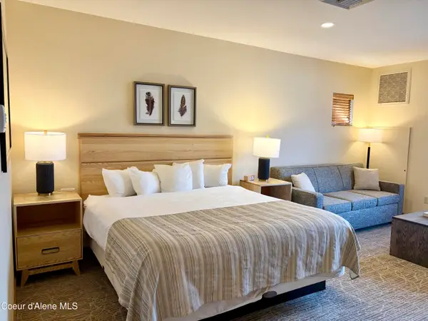 150 Morning Star Dr #371, Kellogg, ID 83837