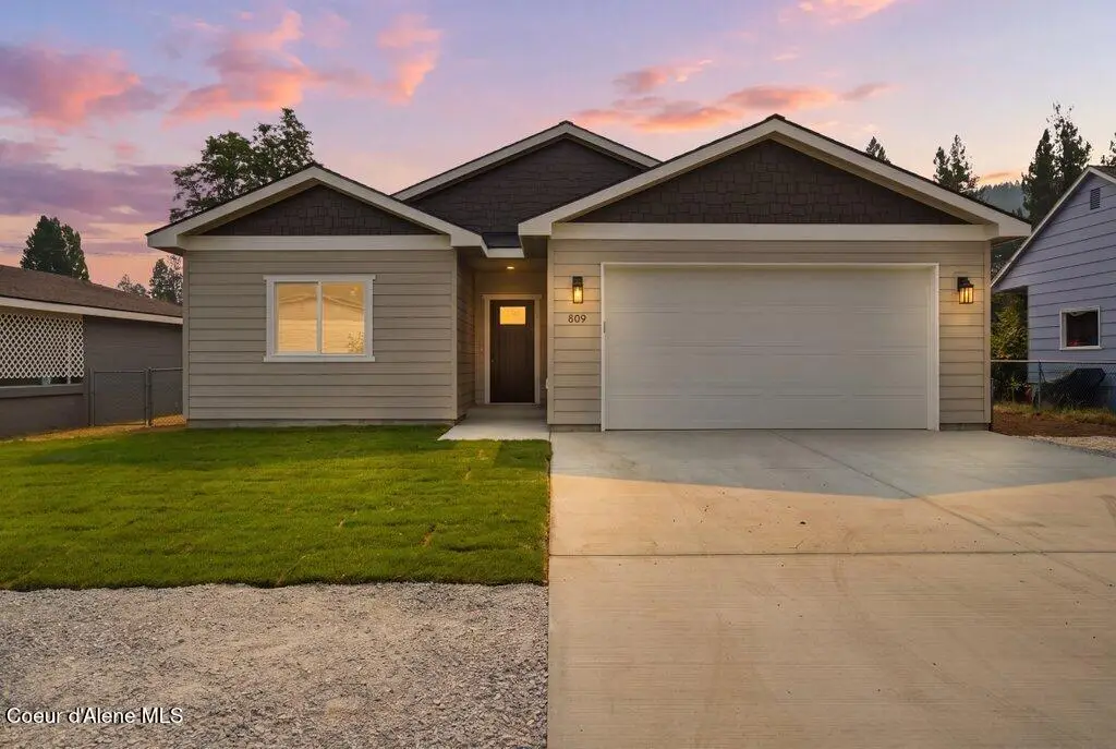 509 S 3rd ST, Pinehurst, ID 83850 - #1