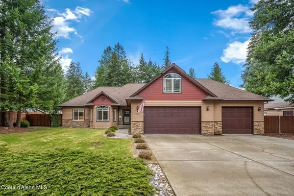 13001 N Ferndale Dr, Hayden, ID 83835