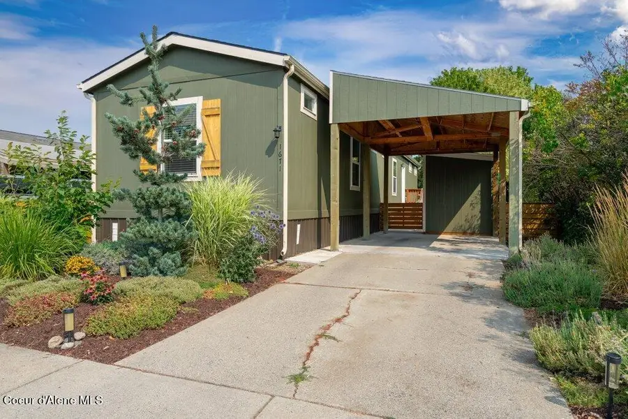 1671 W Essex CT, Coeur Dalene, ID 83815 - #2