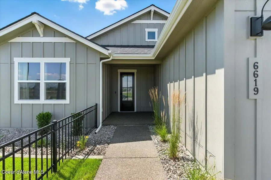 6715 N Alecat St, Coeur Dalene, ID 83815 - #3