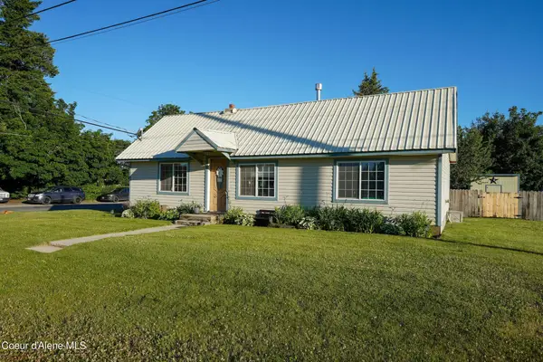 304 Harriet St, Priest River, ID 83856