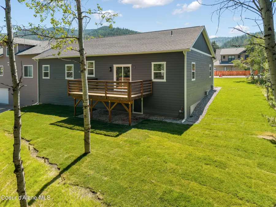 203 Palomino Ct, Pinehurst, ID 83850 - #2