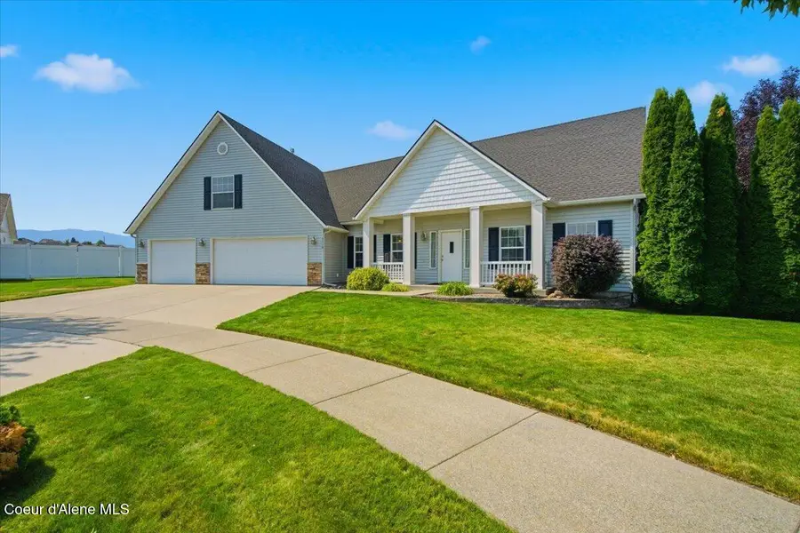 3719 N Cleveland CT, Post Falls, ID 83854 - #2