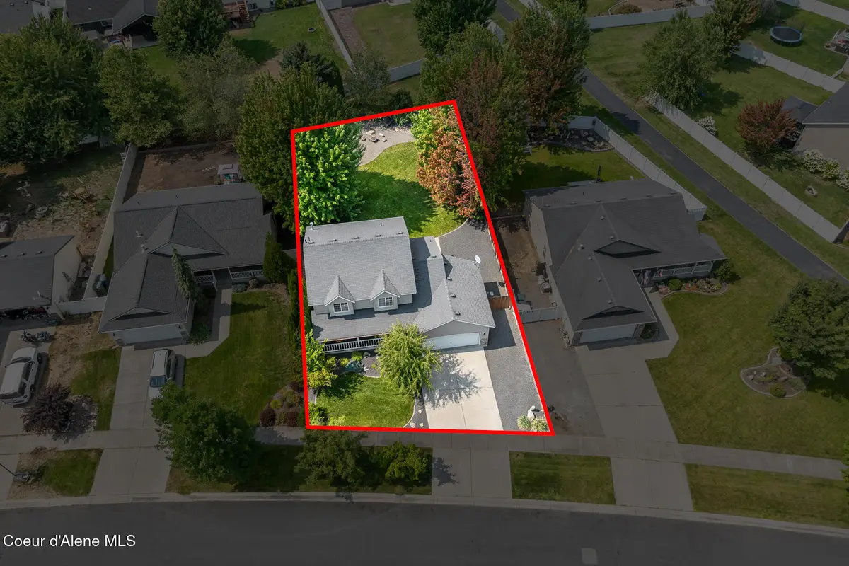 2411 N Mackenzie DR, Post Falls, ID 83854 - #1