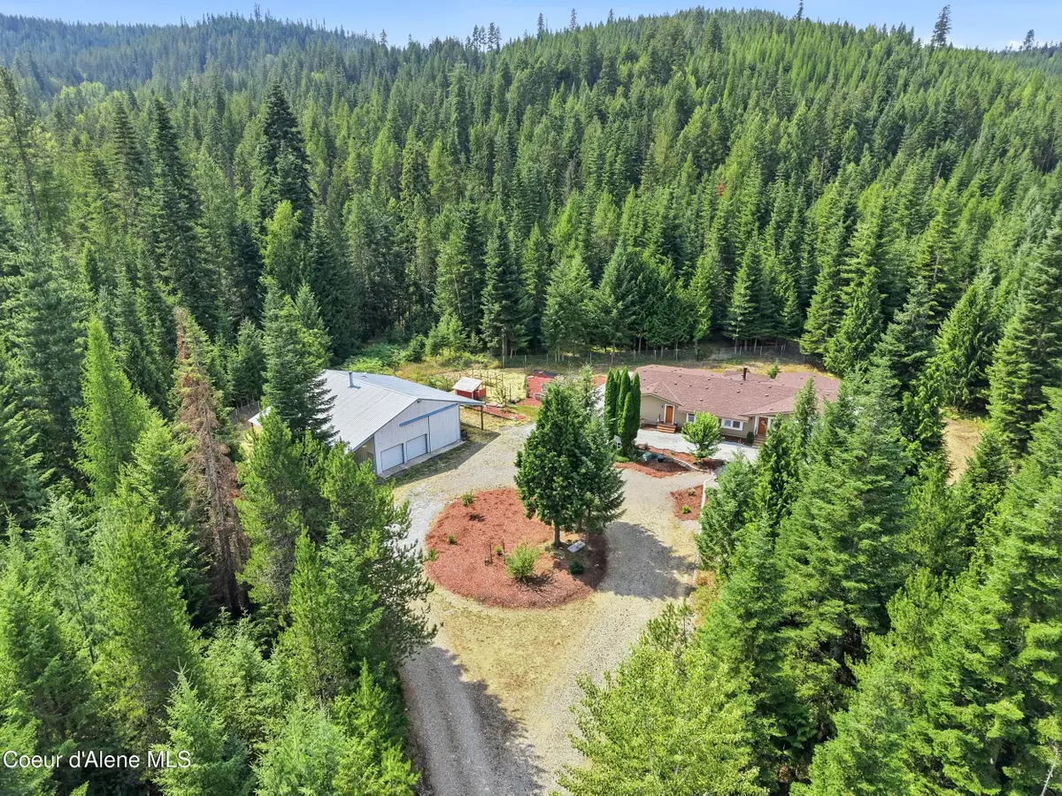 450 Parsons DR, Priest River, ID 83856 - #1
