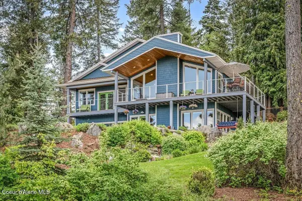 16 Hawkins RD, Sagle, ID 83860