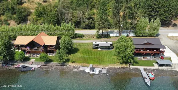 30 Frontage LN, St. Maries, ID 83861