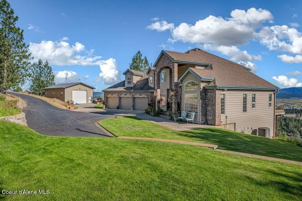 10715 N Payment Peak RD, Hauser, ID 83854 - #1
