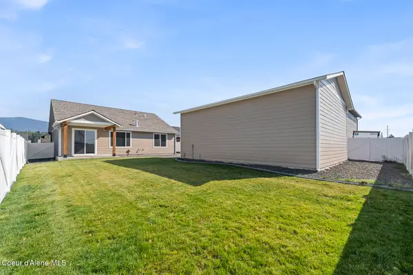 8892 W Swather AVE, Rathdrum, ID 83858