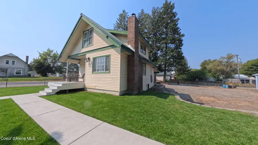 32329 N 6TH AVE, Spirit Lake, ID 83869 - #2
