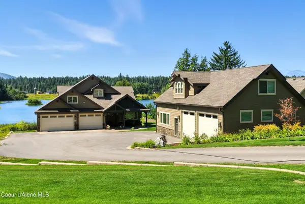 417 Comeback Bay LN, Sagle, ID 83860