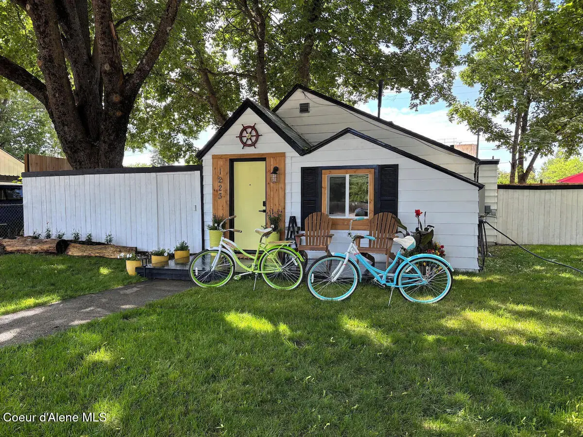 1223 N 1ST ST, Coeur Dalene, ID 83814 - Image #1