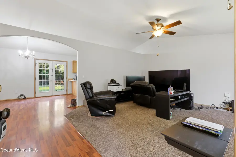 1053 W Heron AVE, Hayden, ID 83835 - #3