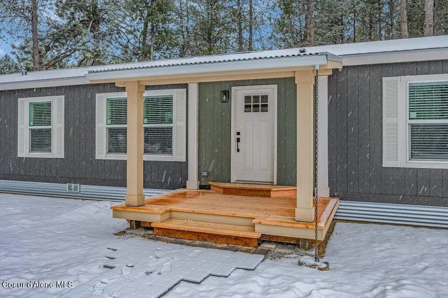 235 Davis Rd, Sagle, ID 83860 - #3