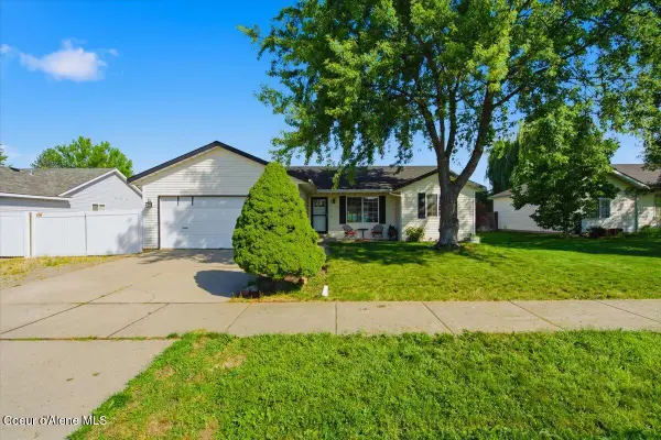1371 W HERON AVE, Hayden, ID 83835
