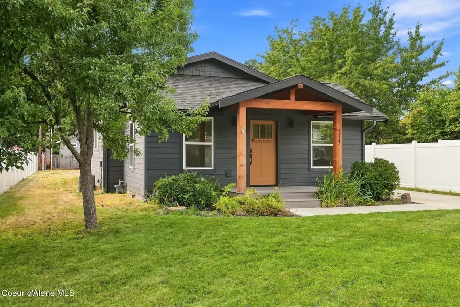317 N 18th St, Coeur Dalene, ID 83814 - #3