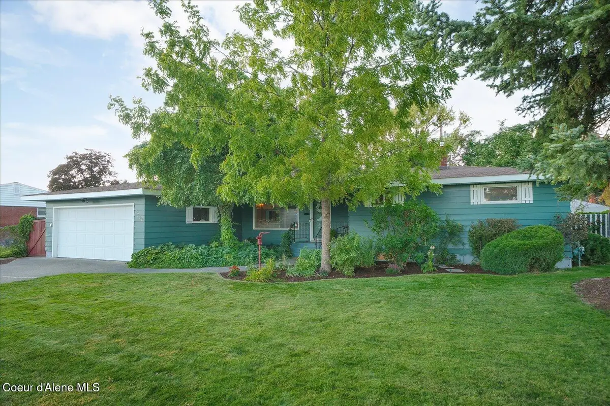 5212 W Northwest Blvd, Spokane, WA 99205 - #1