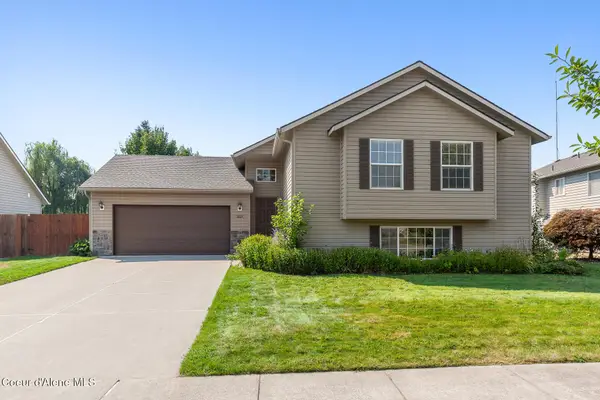 2827 W Timberlake LOOP, Coeur d'Alene, ID 83815