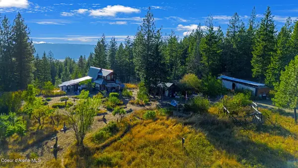 528 Glacier RD, Bonners Ferry, ID 83805