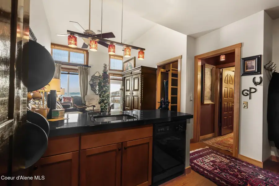 124 Village Ln #108, Sandpoint, ID 83864 - Image #2