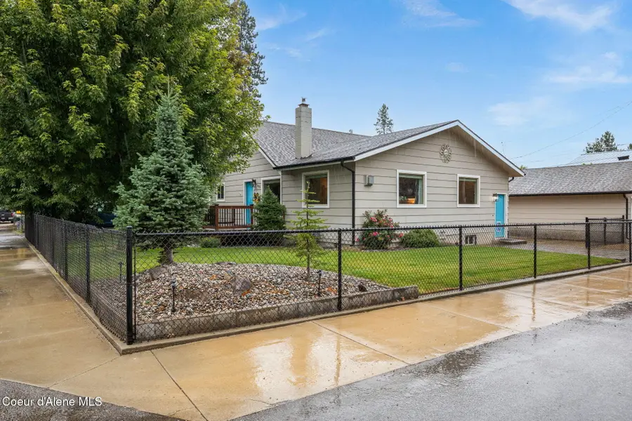 405 Sunset DR, Pinehurst, ID 83850 - #3