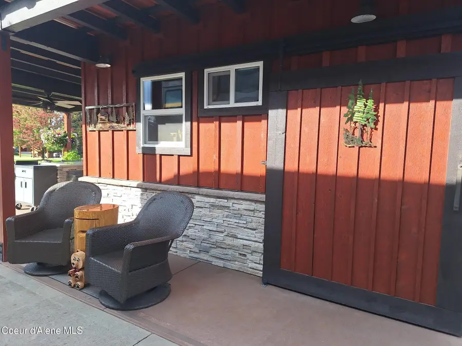 8 Bogie Ln, Blanchard, ID 83804 - #2