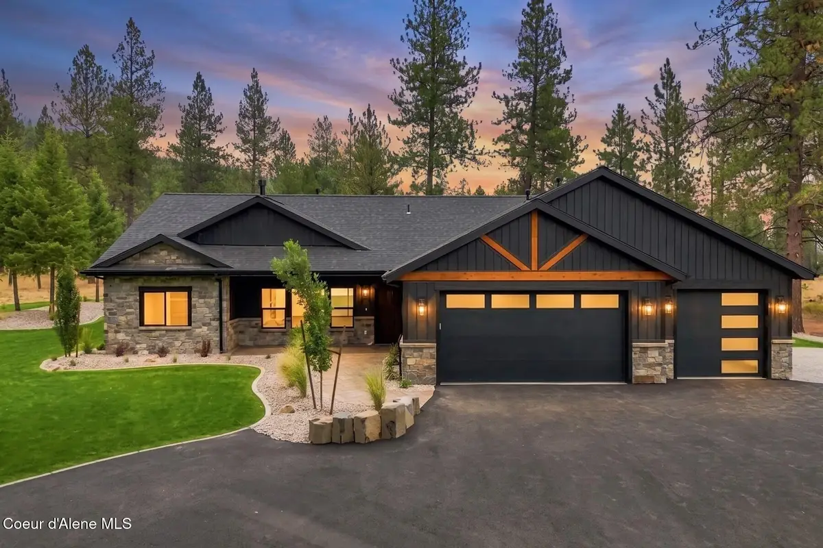 279 Coyote Pass Rd, Blanchard, ID 83804 - #1