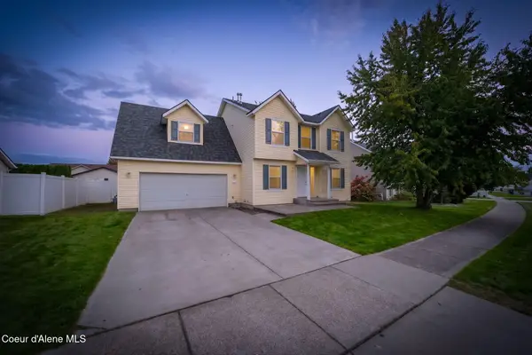 8210 N Brookside DR, Hayden, ID 83835
