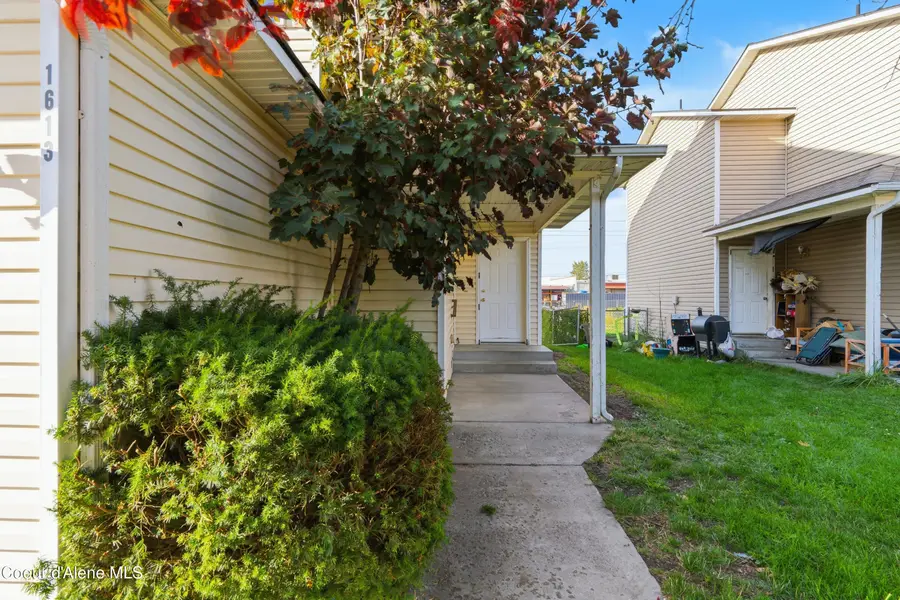 1613 E COEUR D ALENE AVE A & B, Post Falls, ID 83854 - #2