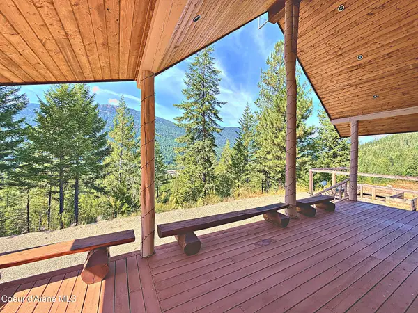 1077 Cricket Crossing RD, Bonners Ferry, ID 83805