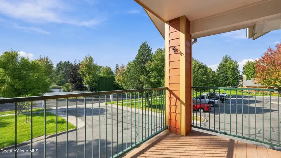 6630 N Spurwing LOOP #200, Coeur Dalene, ID 83815 - #3