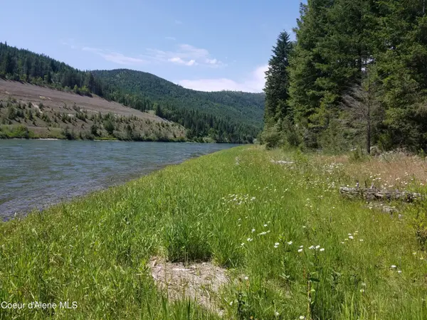 352 Estate Dr, Troy (MT), MT 59935
