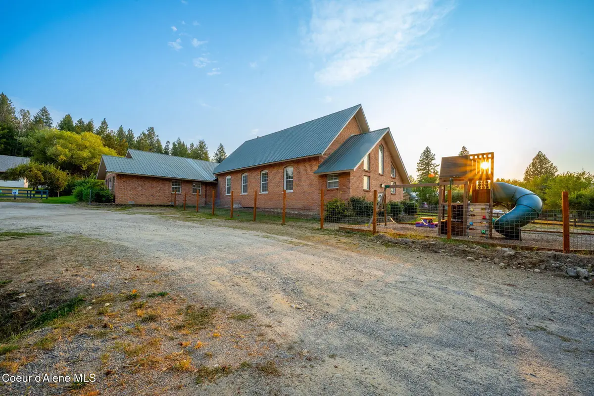1024 S Sagle RD, Sagle, ID 83860 - #1