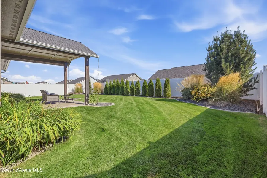 12090 N Gipper Loop, Rathdrum, ID 83858 - #2