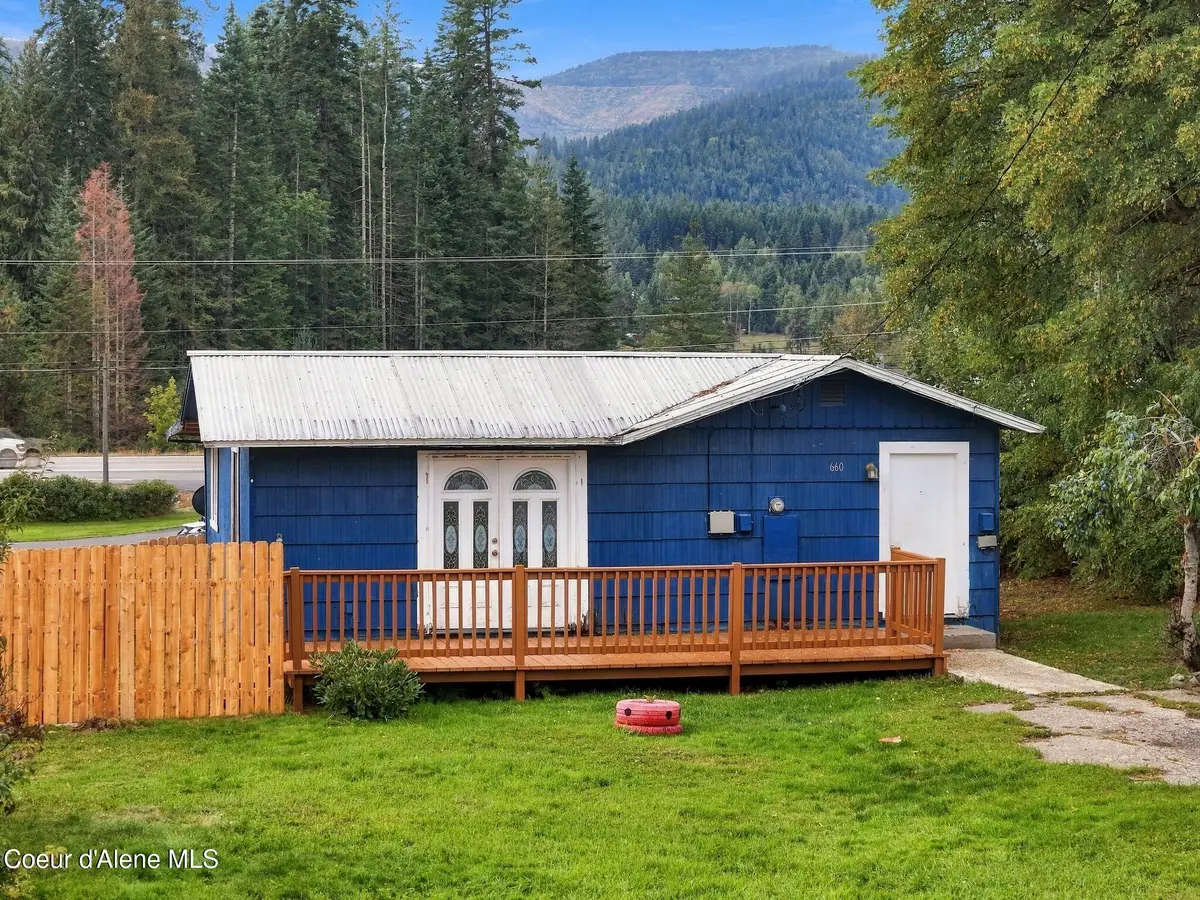 660 Maple AVE, Priest River, ID 83856 - #1