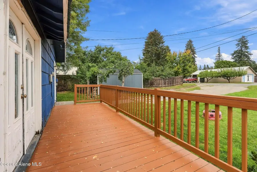 660 Maple AVE, Priest River, ID 83856 - #3