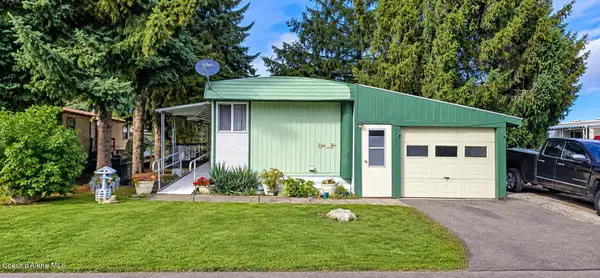 637 W Texas AVE, Hayden, ID 83835