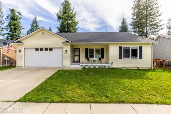 323 Huppert LN, Sandpoint, ID 83864